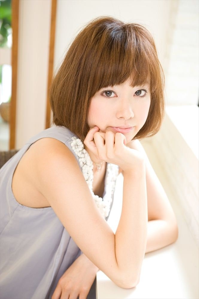 丸顔さんのお悩み解消!万能スタイル「ミディアムヘア」解決編♡のサムネイル画像