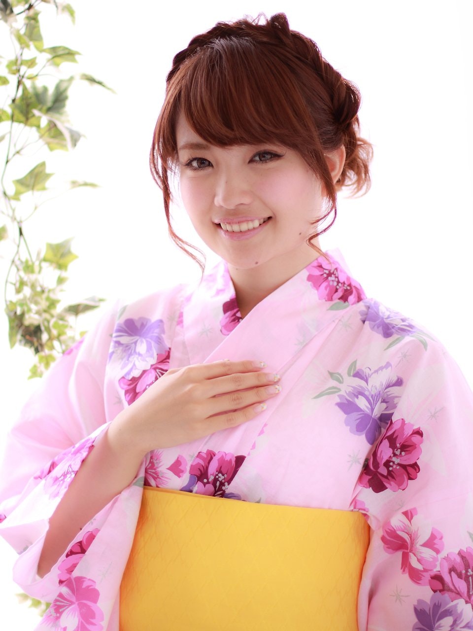 夏祭りや花火大会 人混みでも一際目立つ浴衣姿のためのモテ可愛い ヘアアレンジ ホットペッパービューティーマガジン