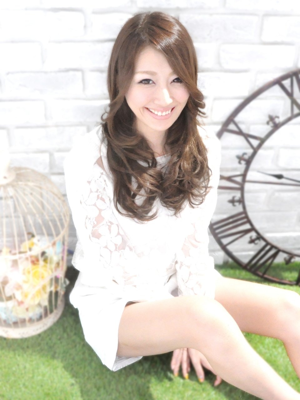 巻きおろしヘアはデートやパーティーにも行ける最強のヘアスタイル★のサムネイル画像