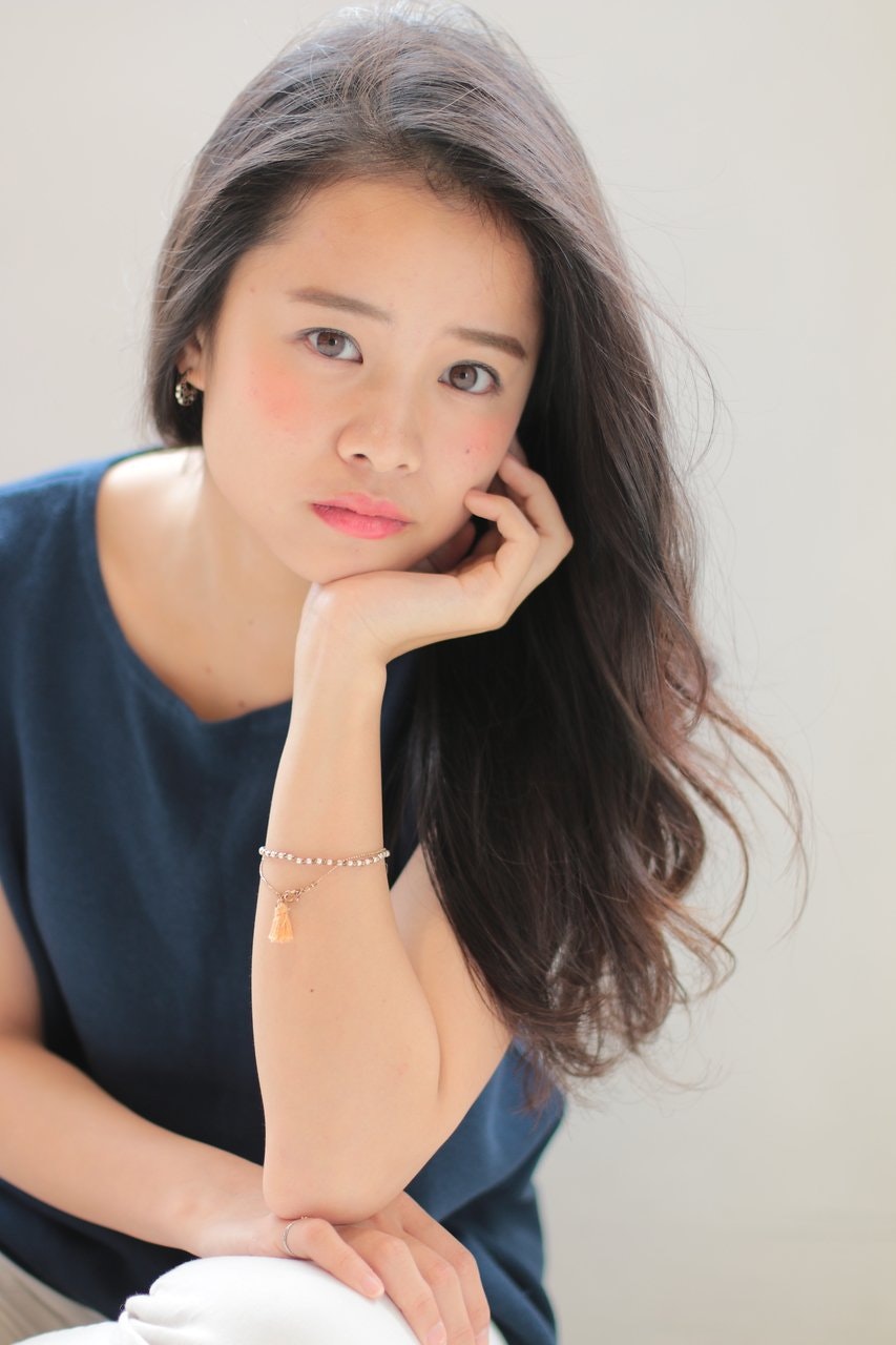 アンニュイ感たっぷりの髪型でもっと雰囲気美人になっちゃおう♡のサムネイル画像