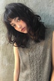 今、気になるのはレトロスタイル♡モテもシックもおまかせな、レトロな髪型をチェックしちゃおう！