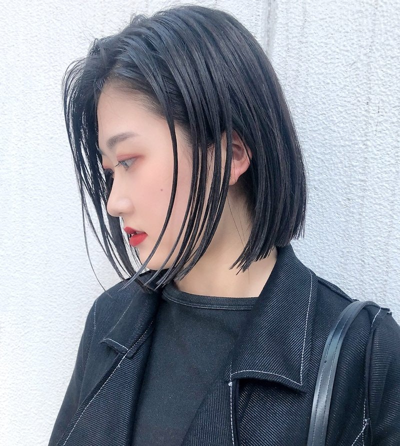 ワンレンボブで脱童顔 丸顔さんにおすすめなヘアスタイル特集 ホットペッパービューティーマガジン ワンレンボブで脱童顔 丸顔さんにおすすめなヘアスタイル特集 ホットペッパービューティーマガジン
