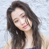 前髪なしの髪型でクール&ビューティーに!大人っぽさが魅力のヘアスタイル特集