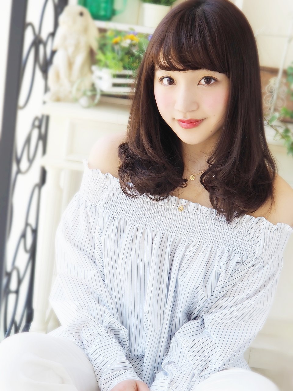 やっぱりモテは黒髪ロング なりたい印象を叶える 黒髪ロングヘアカタログ ホットペッパービューティーマガジン