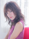 くせ毛を活かしたカットに挑戦♡ざっくり切りっぱなしカットなら、あなたらしさが魅力に♡