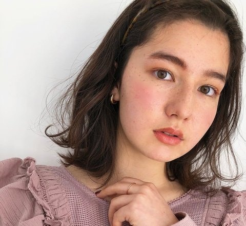 広いおでこをチャームポイントに でこ広さんに似合うかわいい前髪はコレ ホットペッパービューティーマガジン 広いおでこをチャームポイントに でこ広さんに似合うかわいい前髪はコレ ホットペッパービューティーマガジン