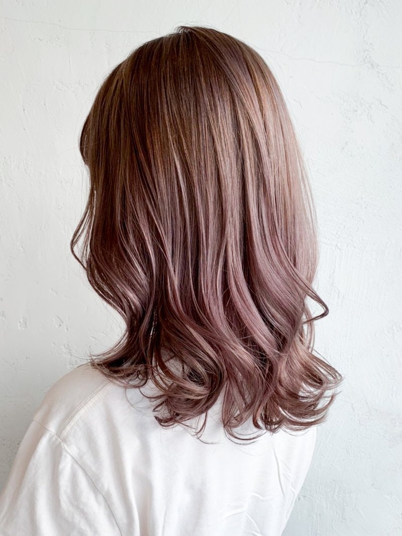 ピンクな髪色にしてみたい 明るめから暗めまで 似合わせモテカラーを見つけよ ホットペッパービューティーマガジン