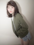 セミディ丈の黒髪に注目！「大人かわいい」も「おしゃれ」も簡単両立の欲張りヘア♡