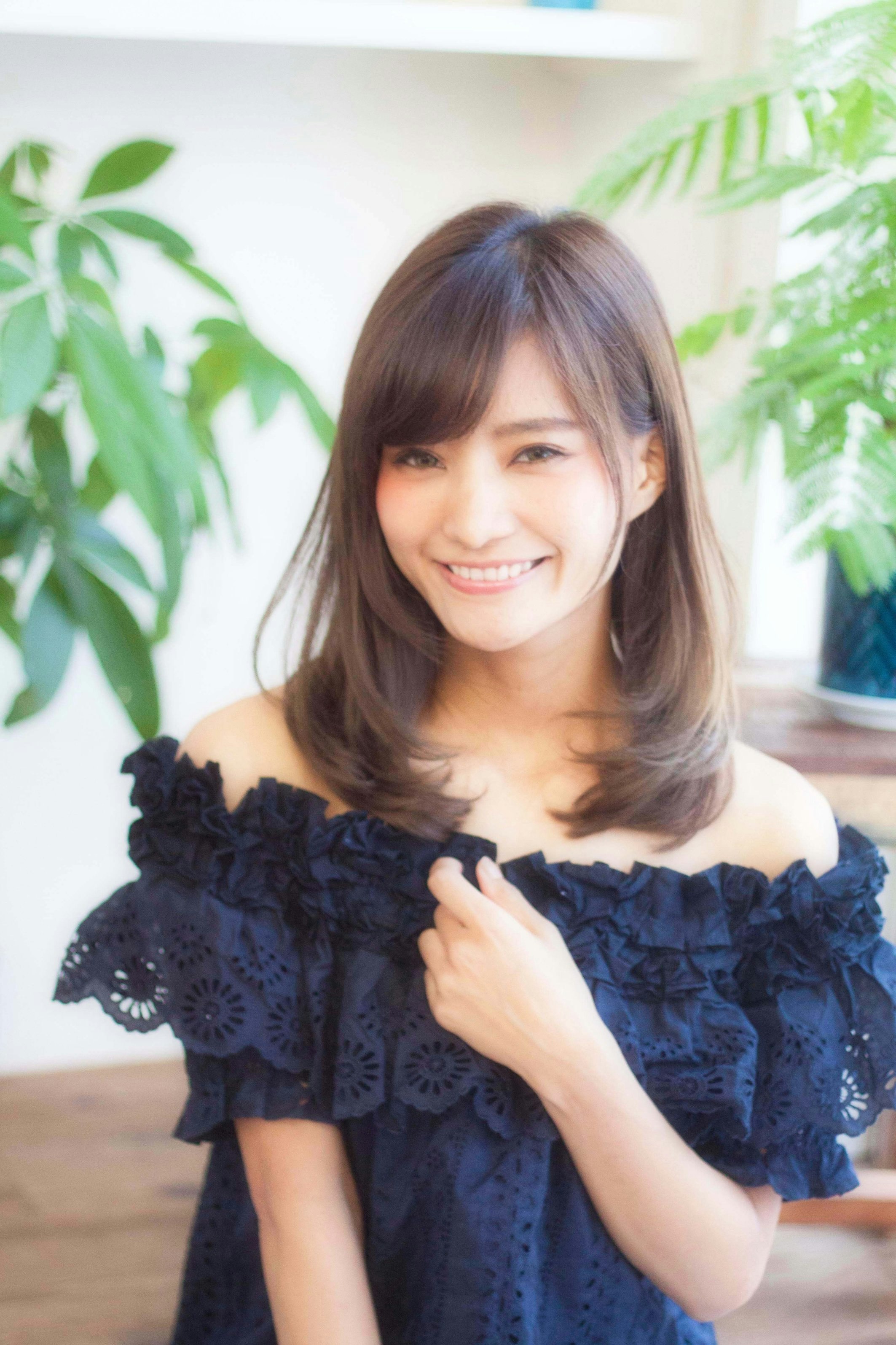 初心者さんにもできる ヘアアイロンで簡単にできるカールスタイルのご紹介 ホットペッパービューティーマガジン 初心者さんにもできる ヘアアイロンで簡単にできるカールスタイルのご紹介 ホットペッパービューティーマガジン