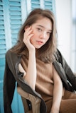 甘すぎないカッコよさをプラス♡クール系ミディアムのヘアスタイル集