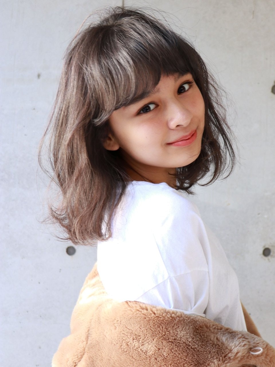 巻き髪にするならナチュラルに ふんわりゆるっと オトナ可愛く仕上げましょ ホットペッパービューティーマガジン 巻き髪にするならナチュラルに ふんわりゆるっと オトナ可愛く仕上げましょ ホットペッパービューティーマガジン