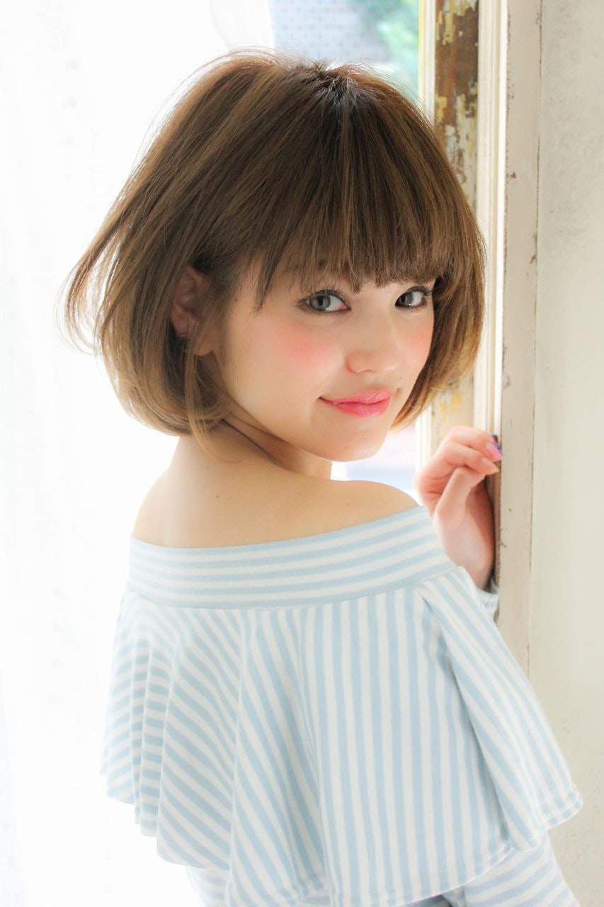 モデル風にキメてみて♡今どきスタイリッシュな【おかっぱ】スタイルのサムネイル画像