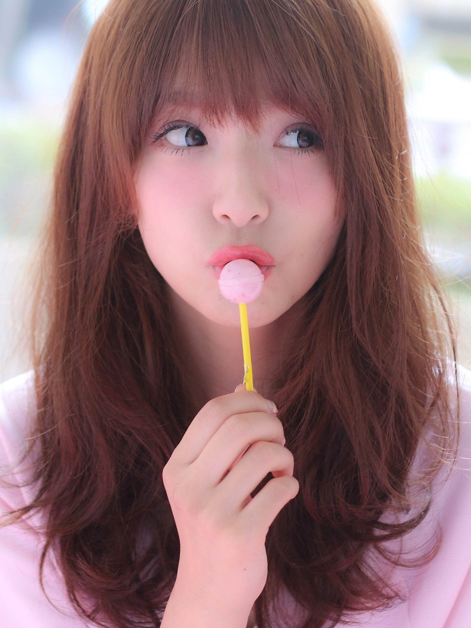 大注目のモテ前髪 シースルーバング でヘアスタイルをイメチェンしよう ホットペッパービューティーマガジン 大注目のモテ前髪 シースルーバング でヘアスタイルをイメチェンしよう ホットペッパービューティーマガジン