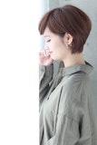 ビタースイートで甘すぎない！大人の耳だしショートヘアで、いい女度アップ♡