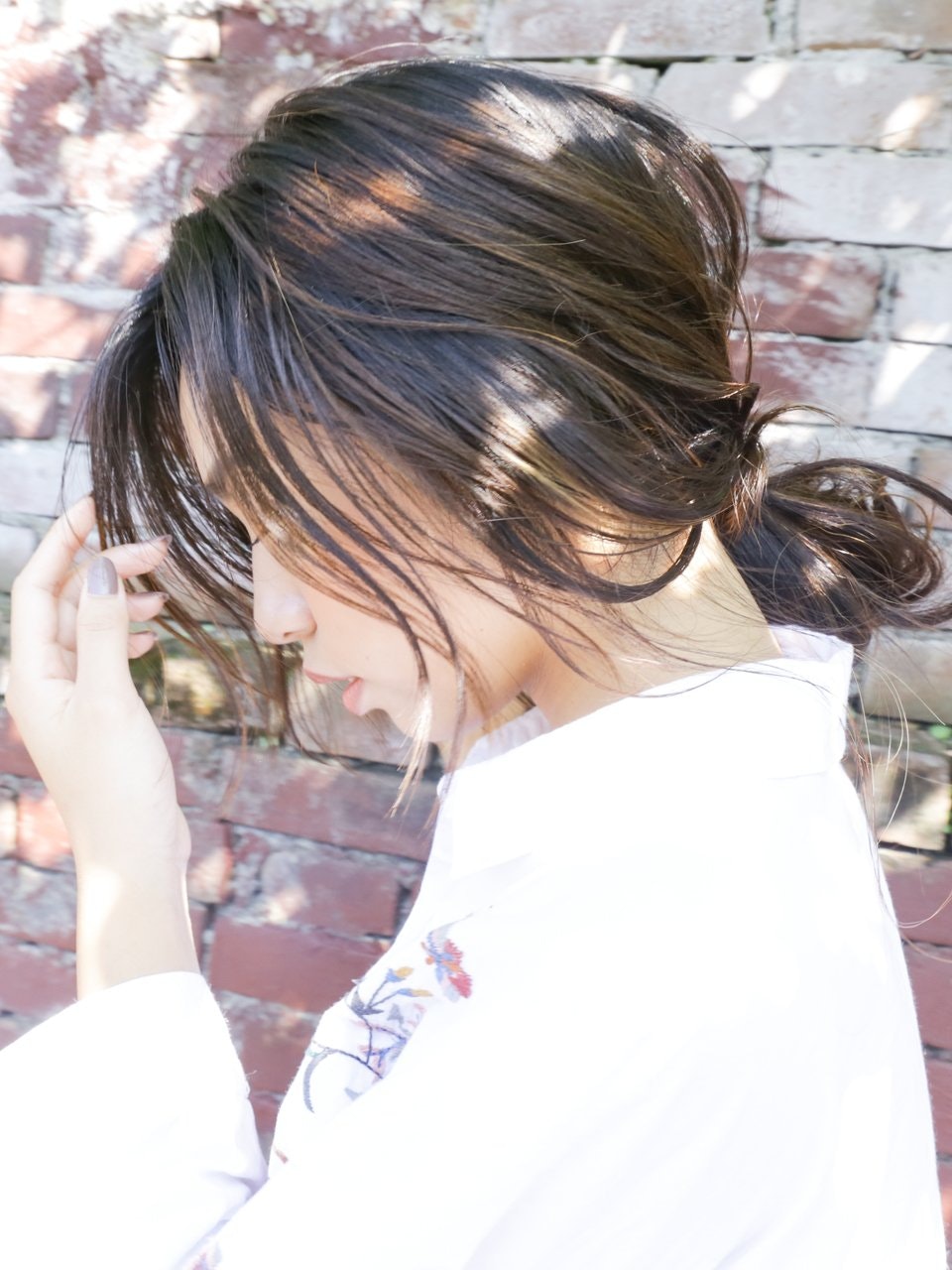 まるで手ぐしでまとめたみたい!こなれ感アップのざっくりヘアアレンジのサムネイル画像