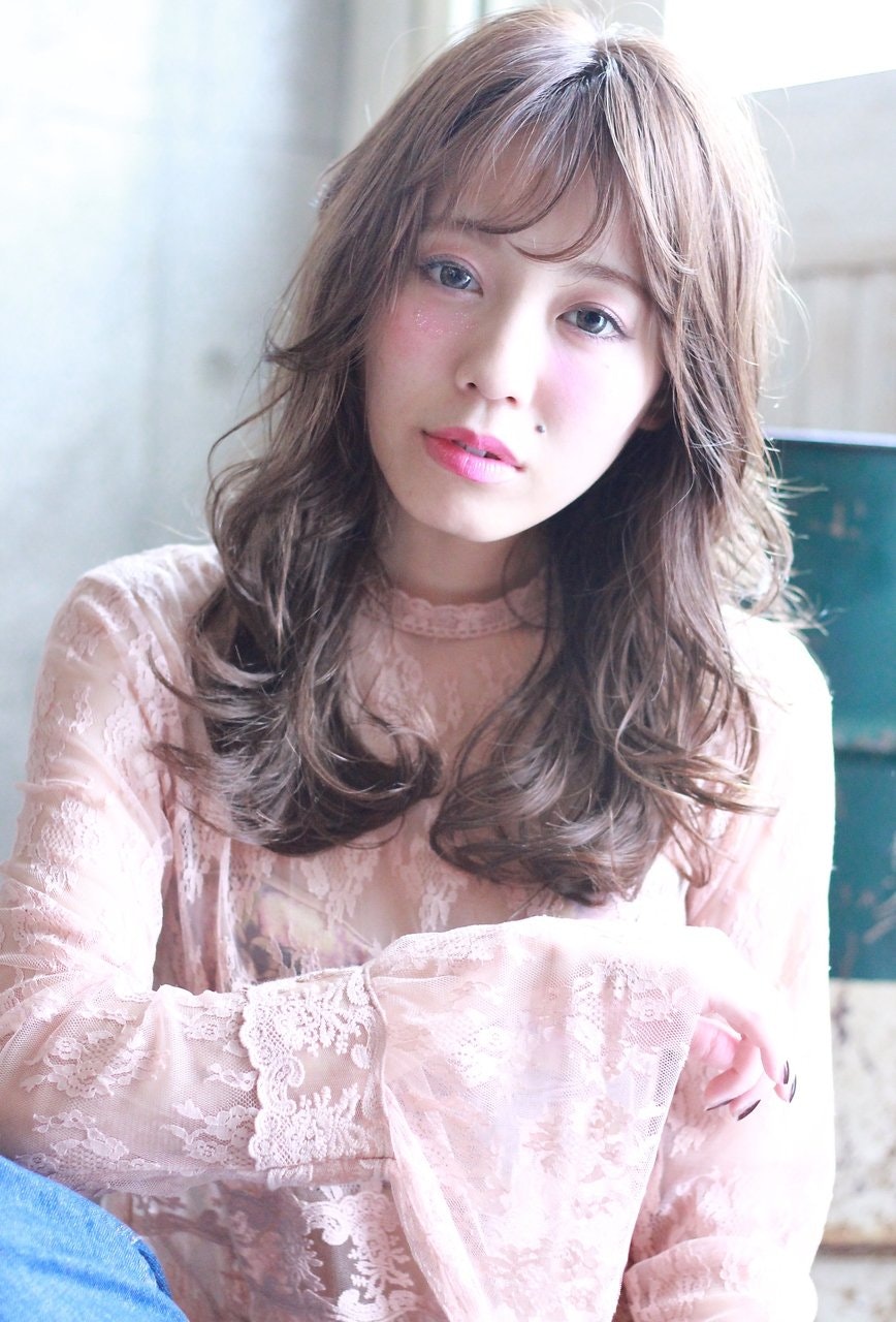 普通とは一味違うロングヘアを楽しめる♡おすすめカラーグラデーション特集のサムネイル画像