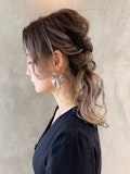 小顔効果で美人顔を手に入れる！顔型別おすすめヘアアレンジまとめ