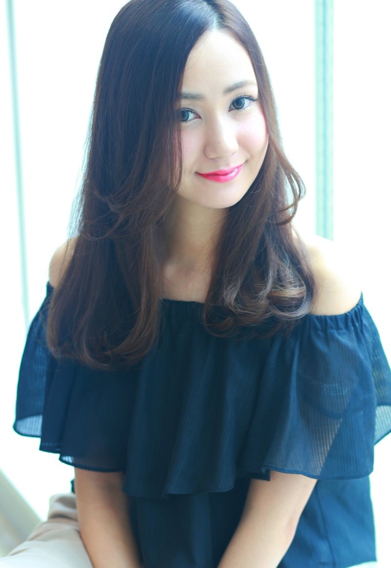 18 春 アップバングで女っぷりを上げる ほどよい色っぽさで差がつくヘアスタイルまとめ ホットペッパービューティーマガジン