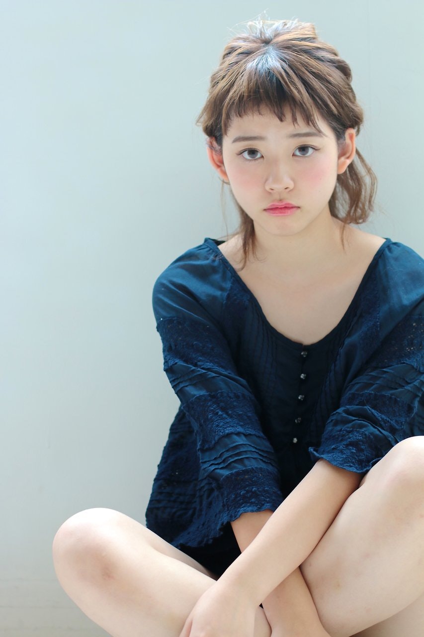 大人女子にピッタリ！！オフィス～プライベートで使えるまとめ髪アレンジのサムネイル画像