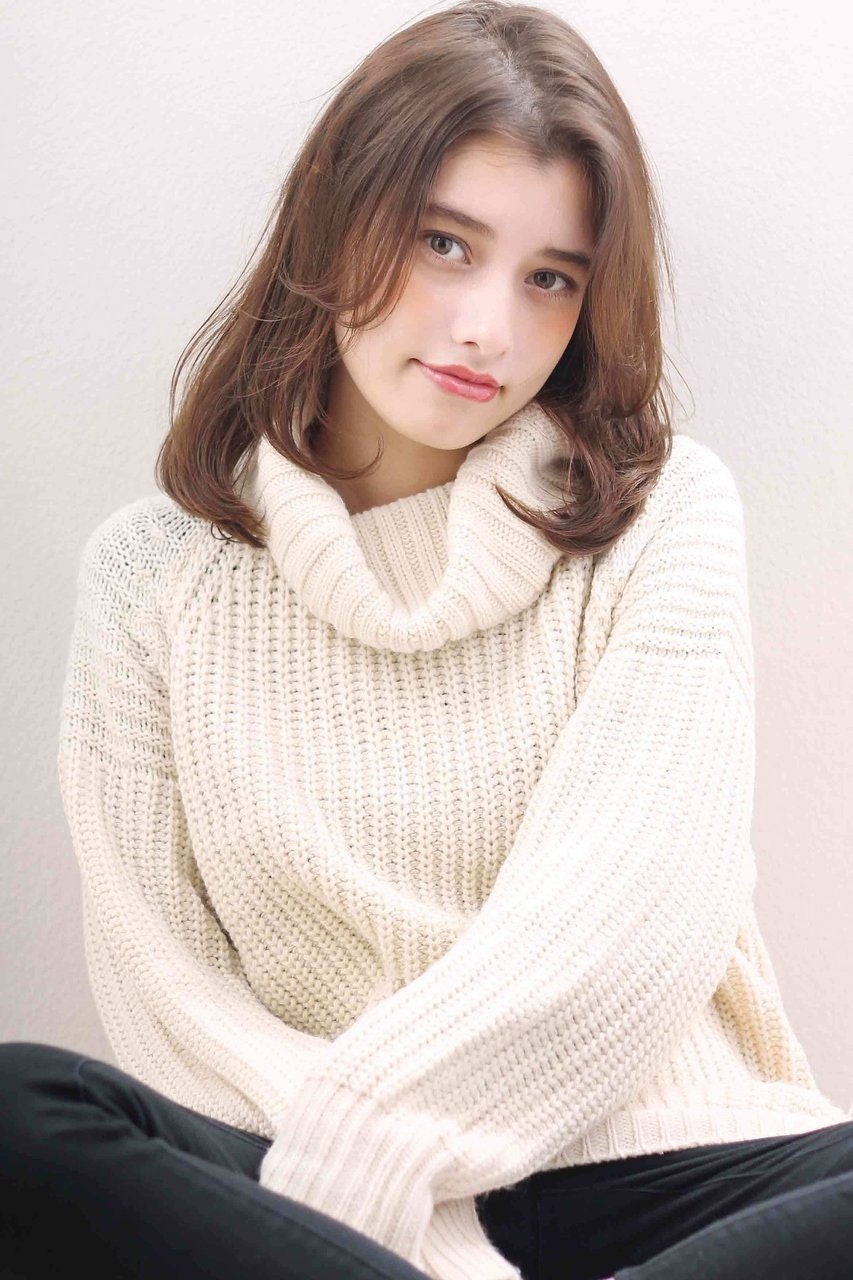 渋かっこいい【アッシュブラウン】で、ウルツヤな透明感ある髪色をゲットしよう!のサムネイル画像