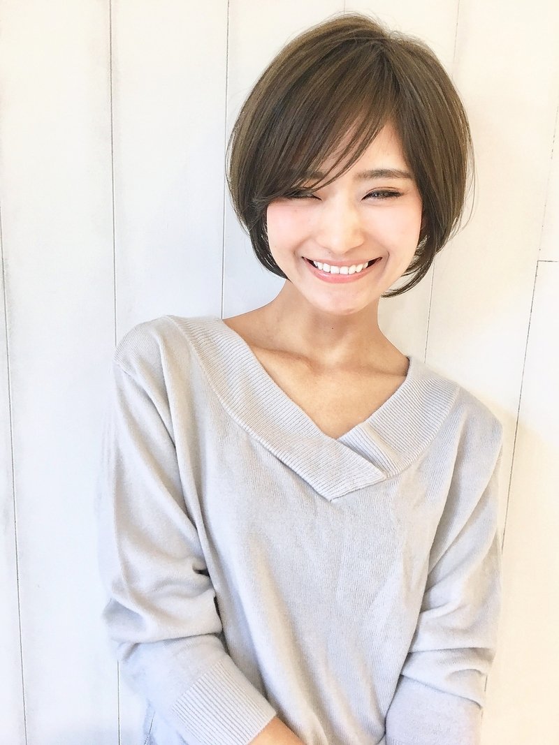 18 春 ひし形ボブで面長さんをもっと可愛く シーン別ヘアカタログ ホットペッパービューティーマガジン