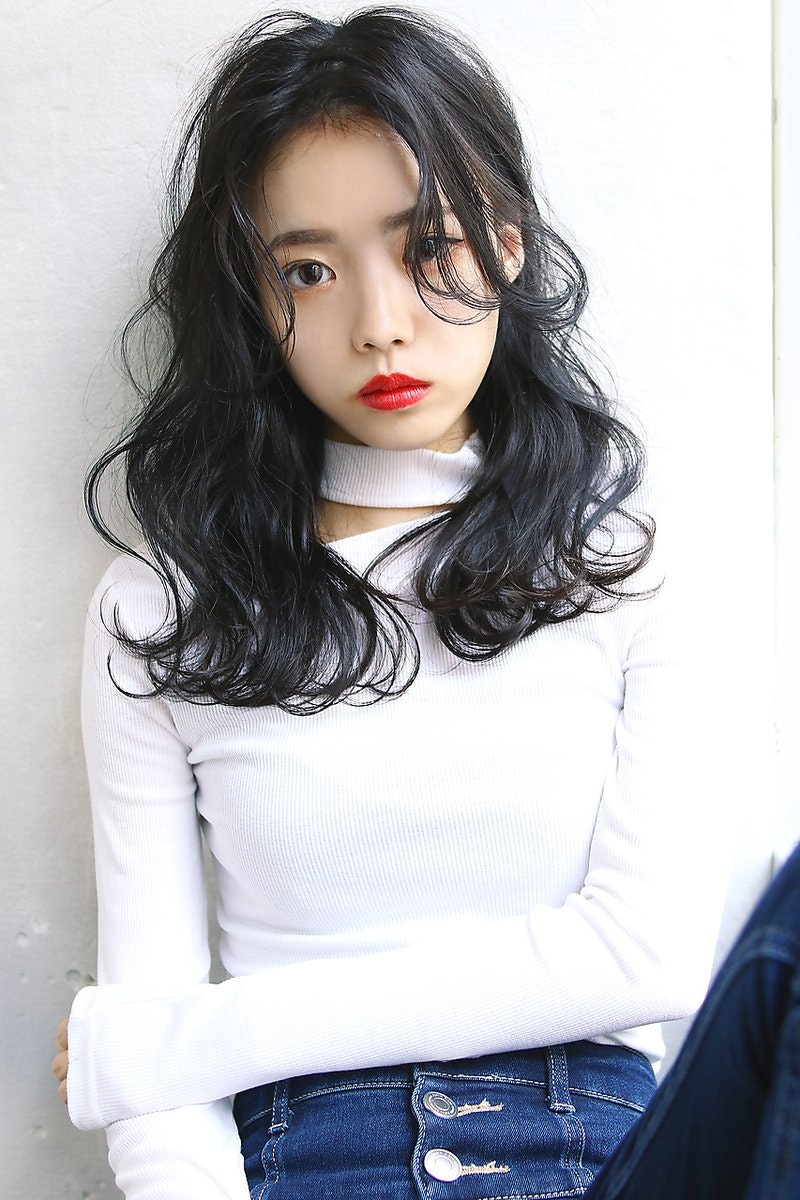 【丸顔・面長・ベース型・逆三角形】顔型別★小顔見えするヘアスタイル大特集！のサムネイル画像