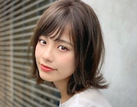 顔が大きく見える は髪型で解決 小顔見せスタイル ヘアアレンジのポイント ホットペッパービューティーマガジン 顔が大きく見える は髪型で解決 小顔見せスタイル ヘアアレンジのポイント ホットペッパービューティーマガジン