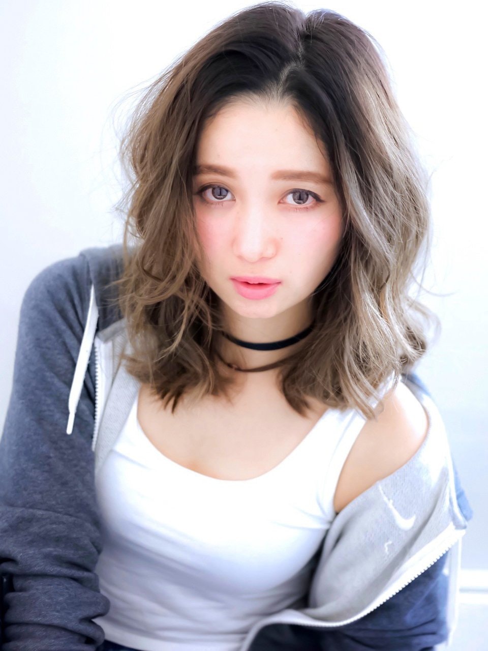 流行の【グラデーションカラー】でヘアスタイルのマンネリ解消!抜け感が絶妙にオシャレ♡のサムネイル画像