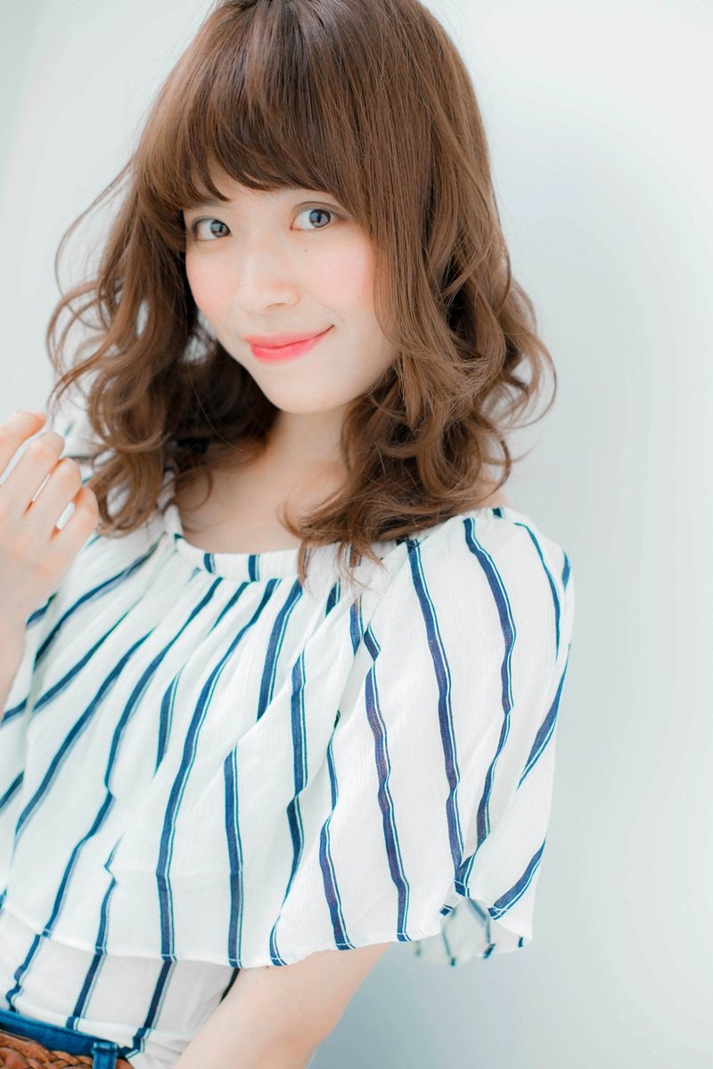 くせ毛さん必見!くせ毛の悩みを解消して、おしゃれにみせるテクニックを公開しちゃいます♪のサムネイル画像