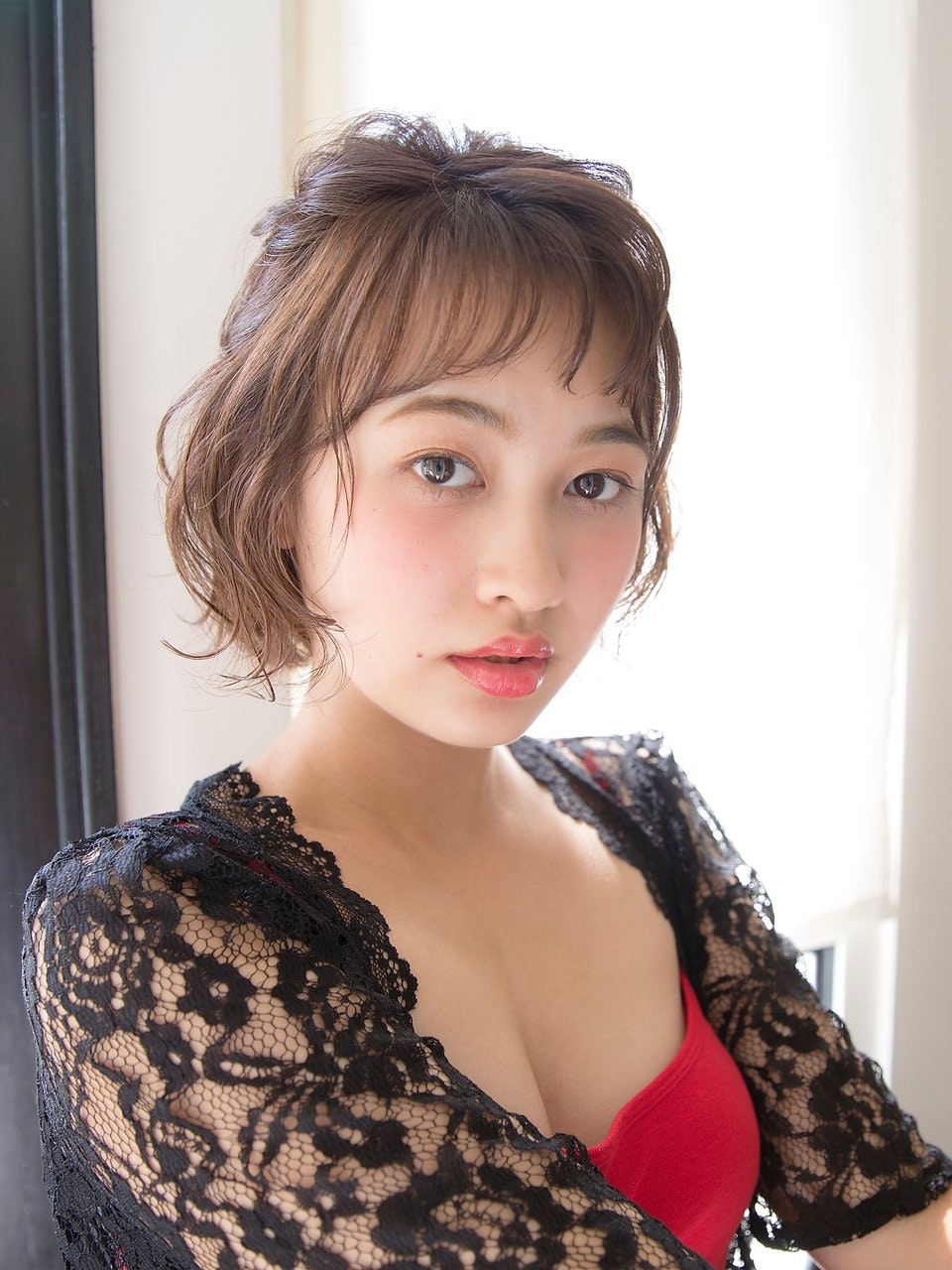 前髪の印象でこんなに変わる！おしゃれなハーフアップをお試しあれ♡のサムネイル画像