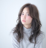 ボリューミーな髪のお悩みはカットを駆使したヘアスタイルで解決しちゃおう♡