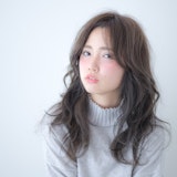 ボリューミーな髪のお悩みはカットを駆使したヘアスタイルで解決しちゃおう♡