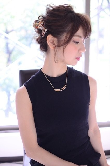 マンネリ解消 オフィスでも使える コンサバファッションにピッタリのヘアアレンジ ホットペッパービューティーマガジン