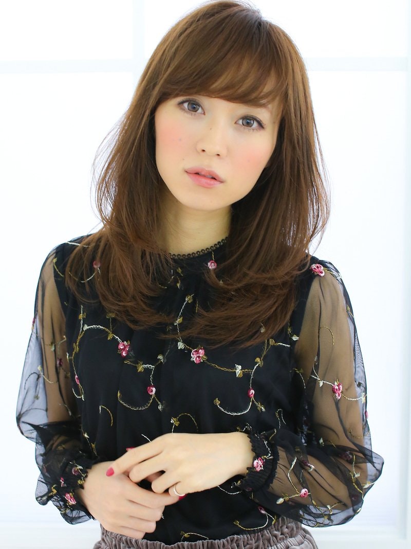 【2018・春】シャギーカットで簡単イメチェン！スッキリ軽やかな仕上がりでおしゃれ度アップ♪のサムネイル画像