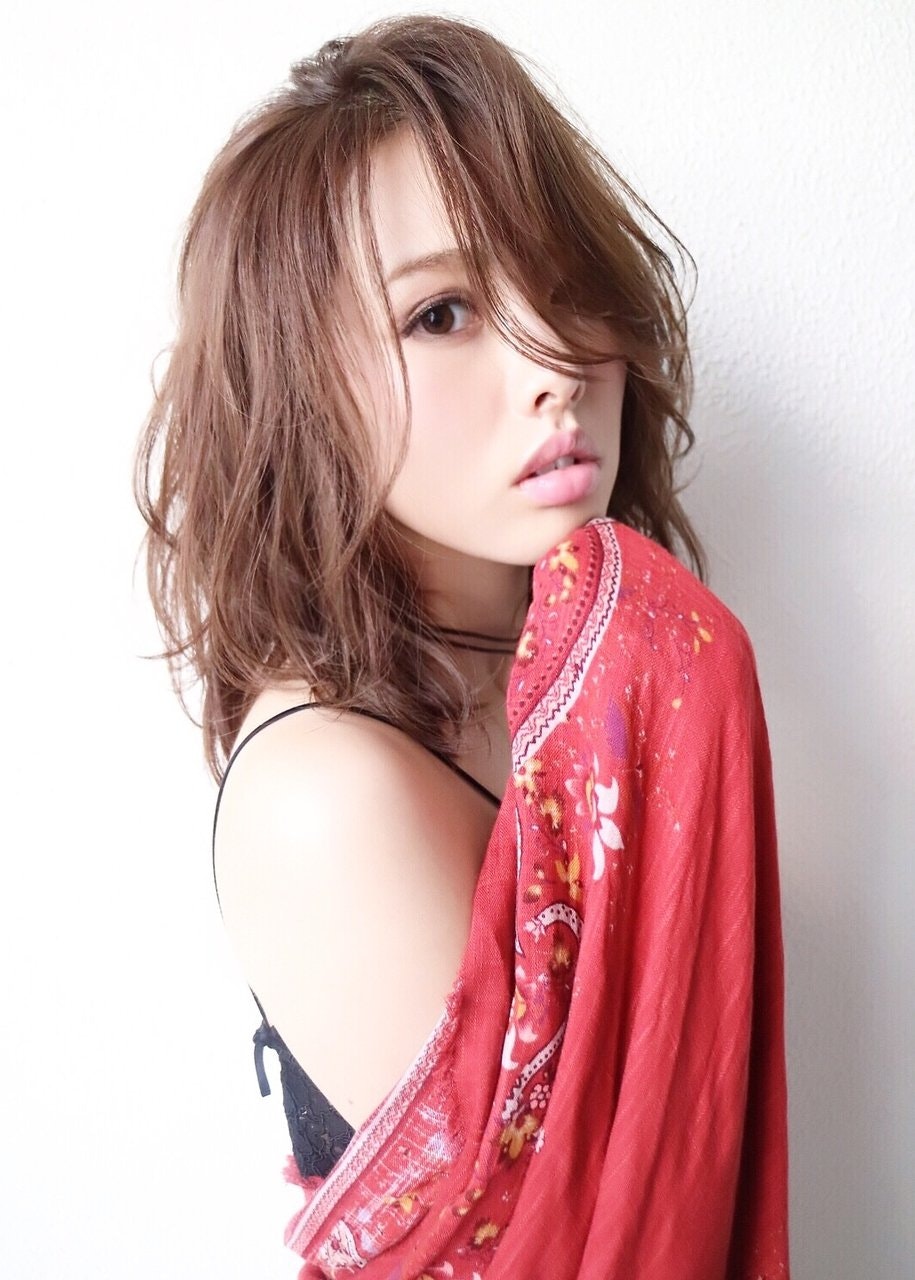 モテ髪 大人の色気が魅力 セクシーミディアムのヘアスタイル特集 ホットペッパービューティーマガジン モテ髪 大人の色気が魅力 セクシーミディアムのヘアスタイル特集 ホットペッパービューティーマガジン