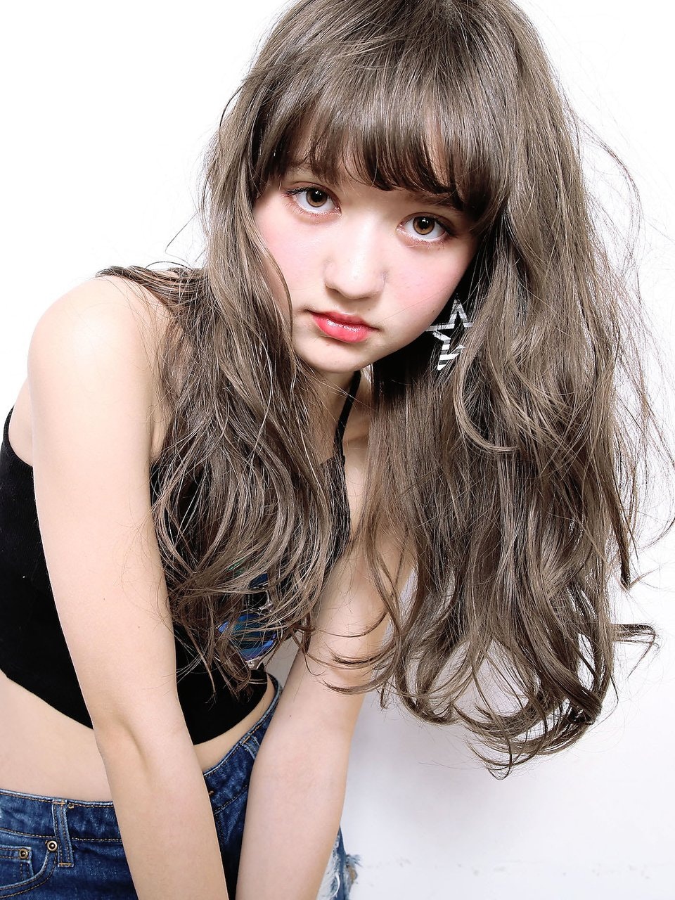 海外セレブに憧れる♡技ありな髪色でおしゃれを楽しもう！セレブなカラーカタログのサムネイル画像