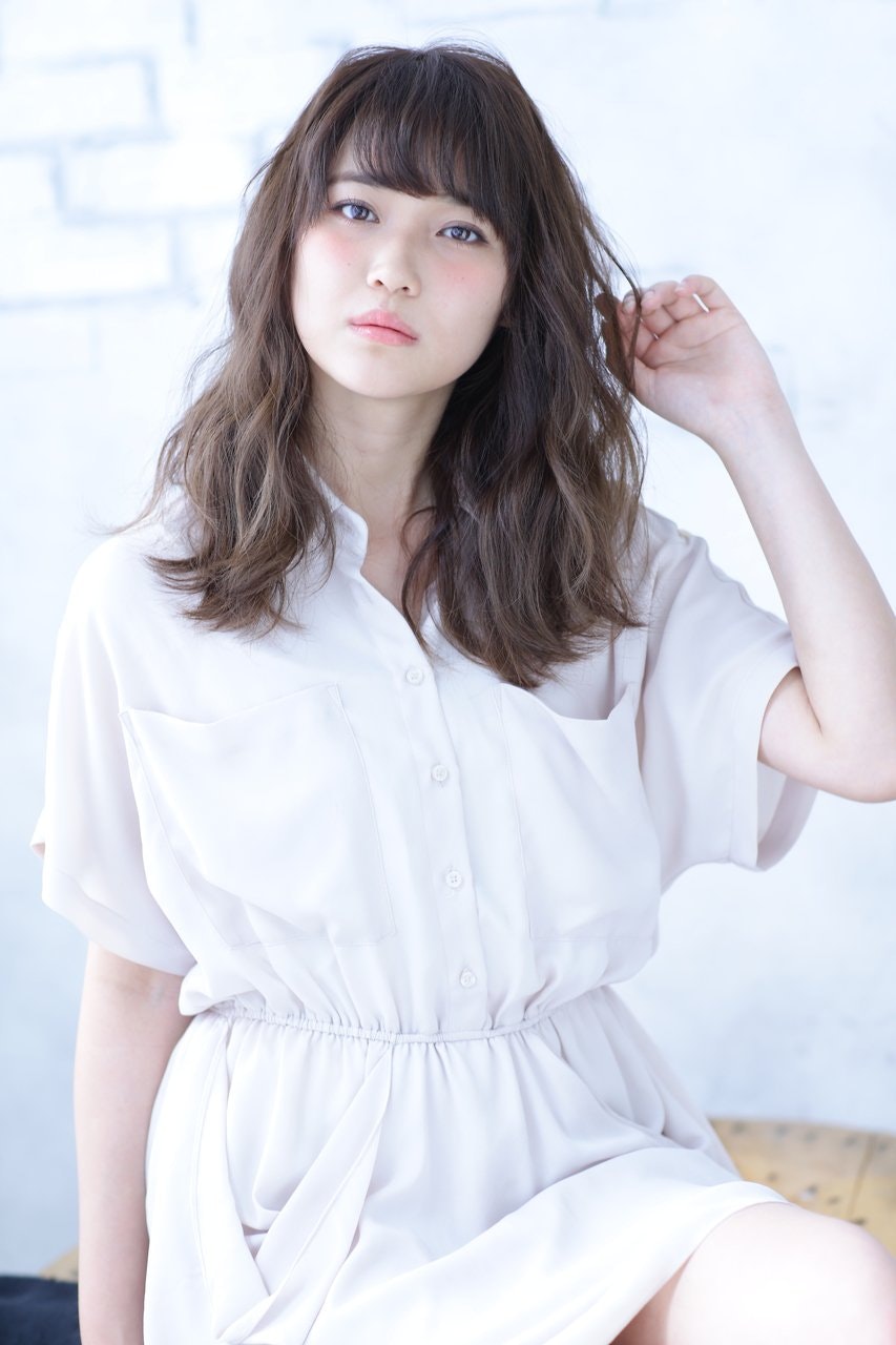 アンニュイなヘアスタイルってどう作れるの？雰囲気たっぷりにオシャレを楽しんじゃおう♡のサムネイル画像