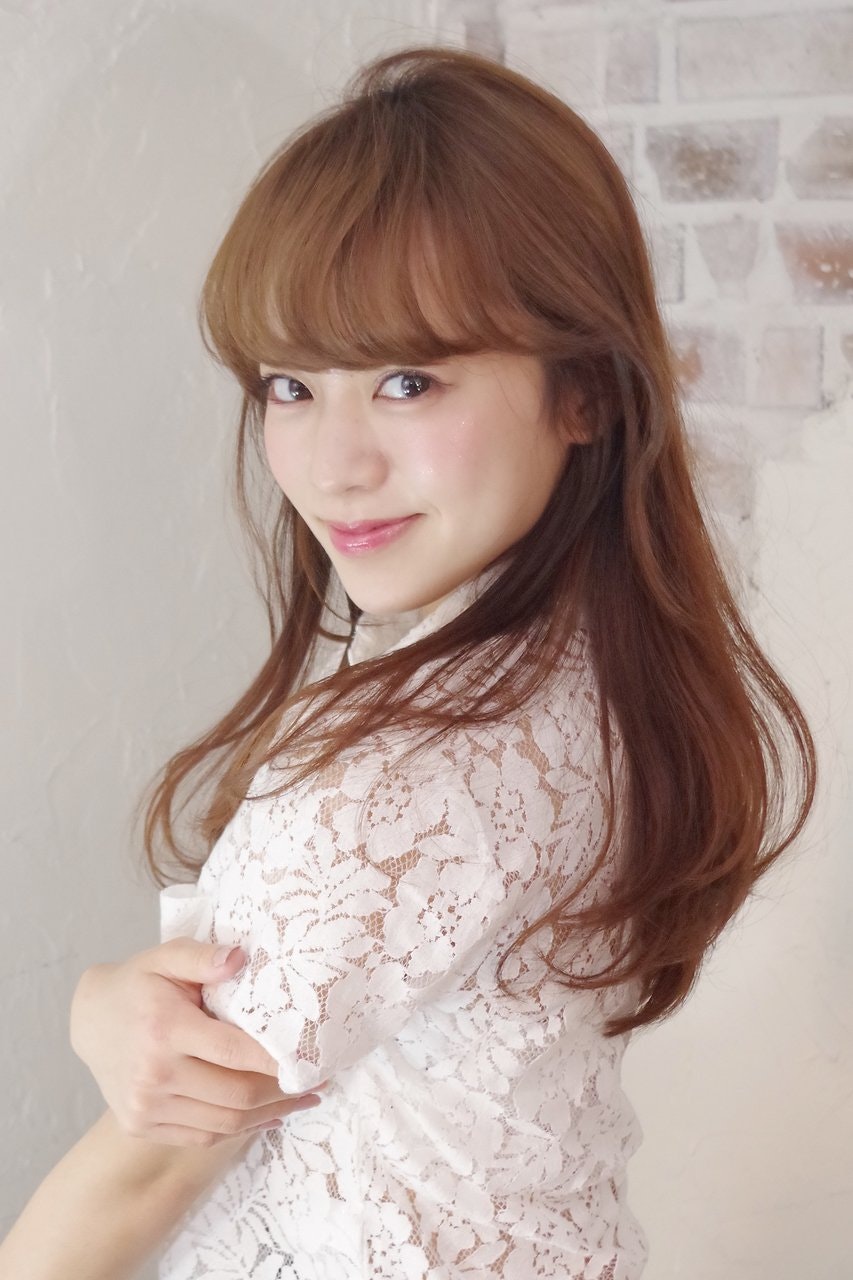 色っぽくなりたい人必見 セクシーな前髪でドキッとするモテ髪に変身 ホットペッパービューティーマガジン 色っぽくなりたい人必見 セクシーな前髪でドキッとするモテ髪に変身 ホットペッパービューティーマガジン