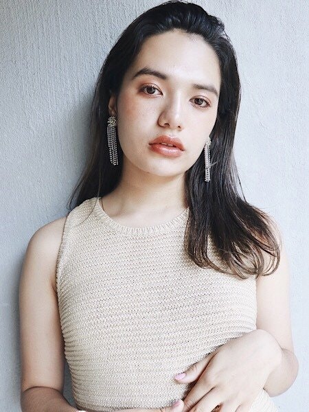 直毛さんの 前髪問題 もこれで解決 オールバックで カッコ可愛い 女子を目指そう ホットペッパービューティーマガジン