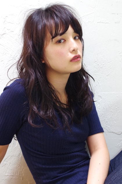 女っぽさも親しみやすさも欲しいなら ロングヘアには ボーイッシュ をプラス ホットペッパービューティーマガジン