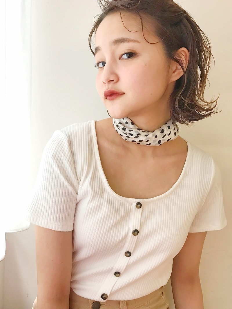 前髪“ねじねじ”で好感度UP♡一手間で見違える簡単＆かわいいヘアアレンジまとめのサムネイル画像