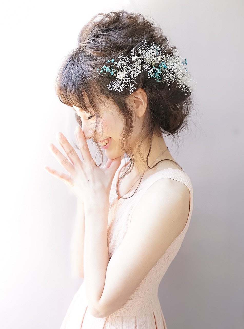 どれにするか迷っちゃう 花嫁さんにおすすめしたい流行のウェディングヘアアレンジ ホットペッパービューティーマガジン