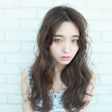 前髪のセンター分けでモテ髪に♡男ウケするおすすめのヘアスタイル特集