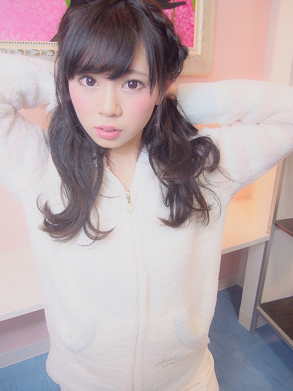 大人でも似合う♡おしゃれツインテールならファッションとの相性も◎のサムネイル画像