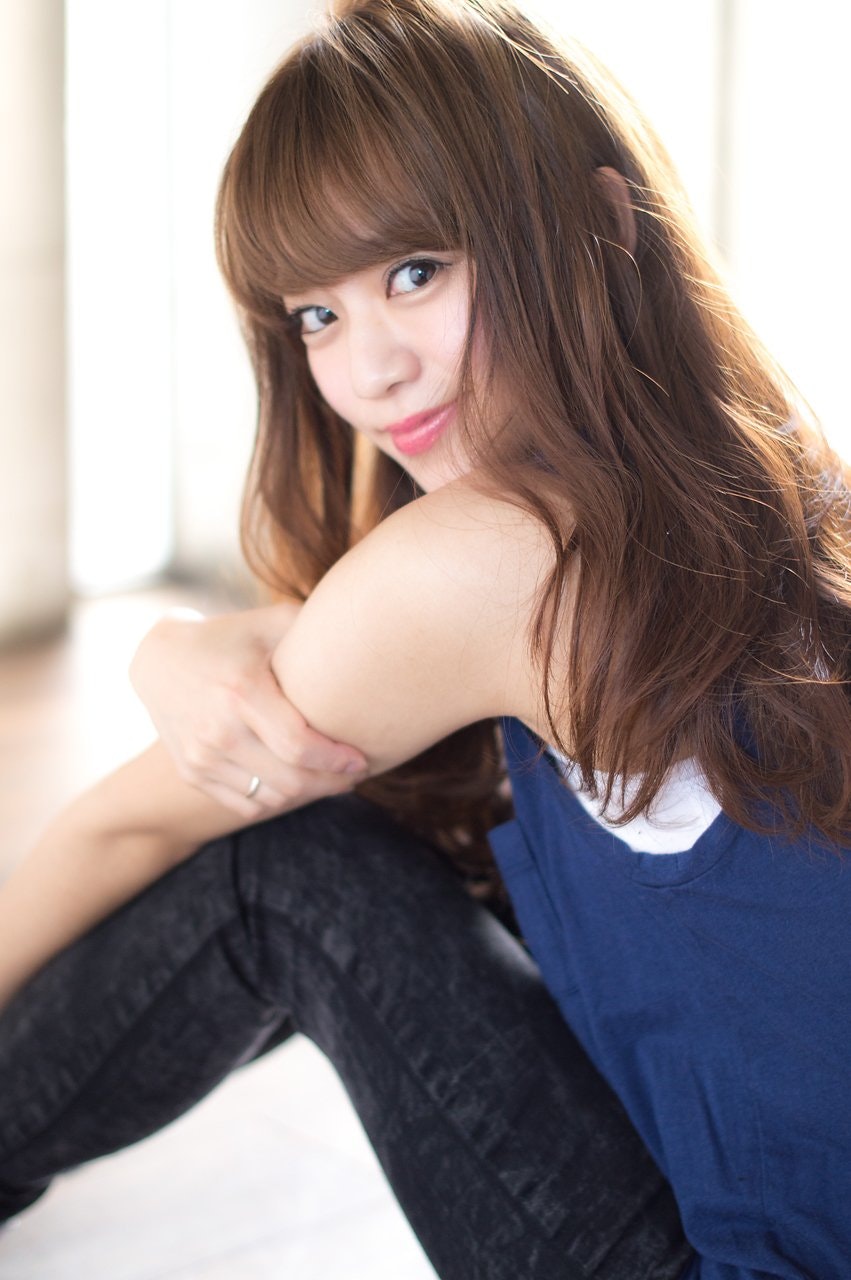 もっと可愛くなりたい ミルクティーカラー の髪色で叶える3つのモテ要素とは ホットペッパービューティーマガジン もっと可愛くなりたい ミルクティーカラー の髪色で叶える3つのモテ要素とは ホットペッパービューティーマガジン