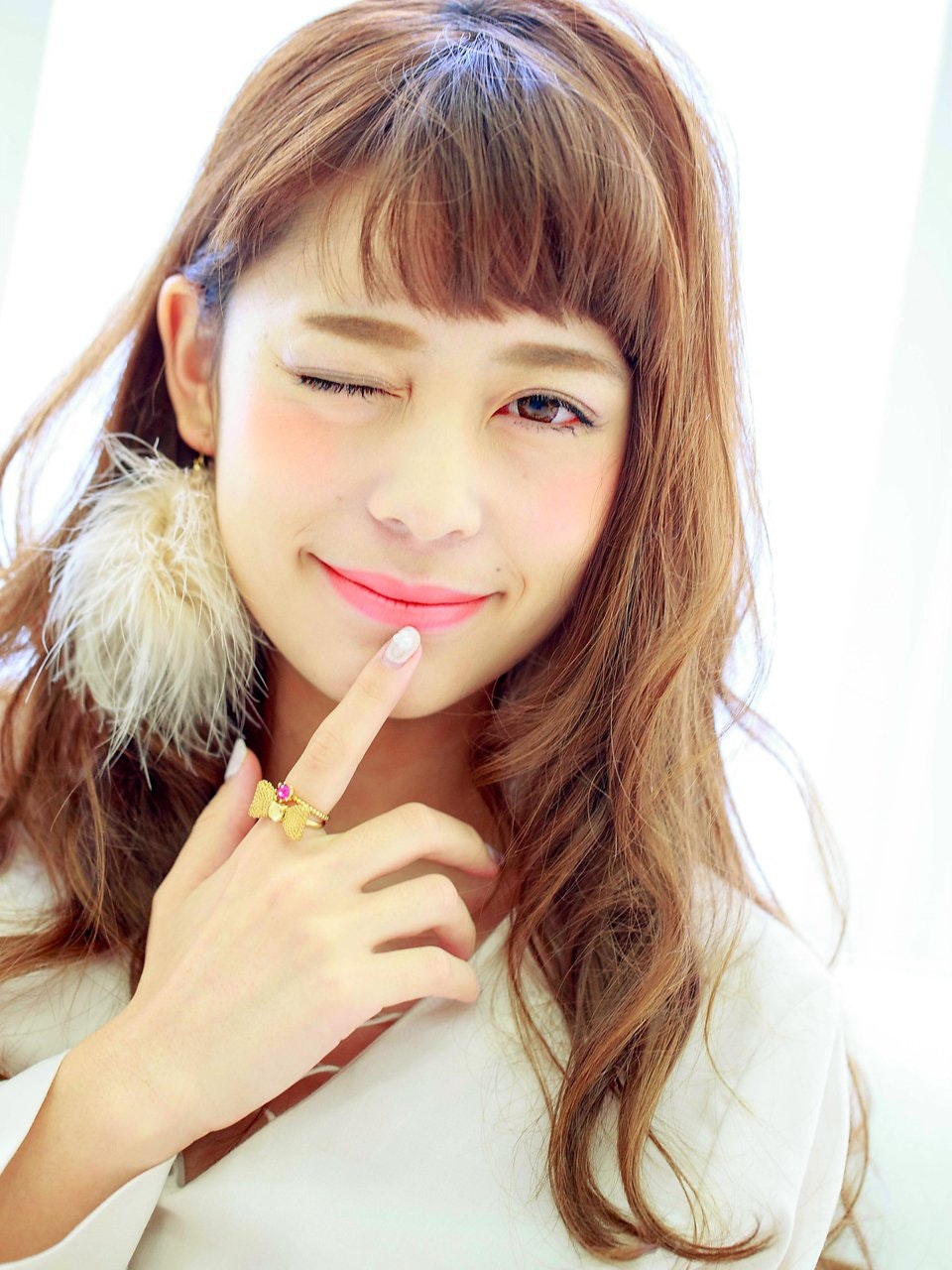 セミロングに似合う かわいい系バング って 髪型を愛されヘアに導く4つの前髪特集 ホットペッパービューティーマガジン セミロングに似合う かわいい系バング って 髪型を愛されヘアに導く4つの前髪特集 ホットペッパービューティーマガジン