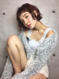 オン眉でこなれ感たっぷり♡重軽ヘアが今っぽくて大人可愛い♪