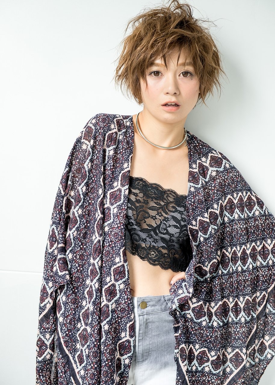 エスニックコーデと相性 なヘアスタイルはコレ 雰囲気たっぷりオシャレガールに大変身 ホットペッパービューティーマガジン