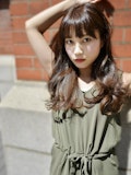 オリーブカラーでハンサム可愛い髪色に♪透明感と爽やかさが際立つおしゃれヘアまとめ