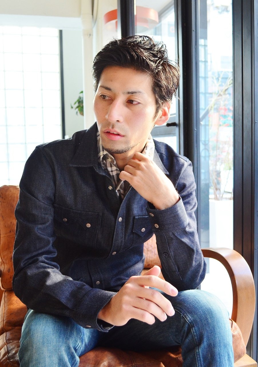 オールバックがショートヘアの印象を変える 知っておきたい 男性のアレンジテクニック ホットペッパービューティーマガジン